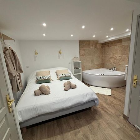 La Ptite Suite De Julie Epernay Bagian luar foto