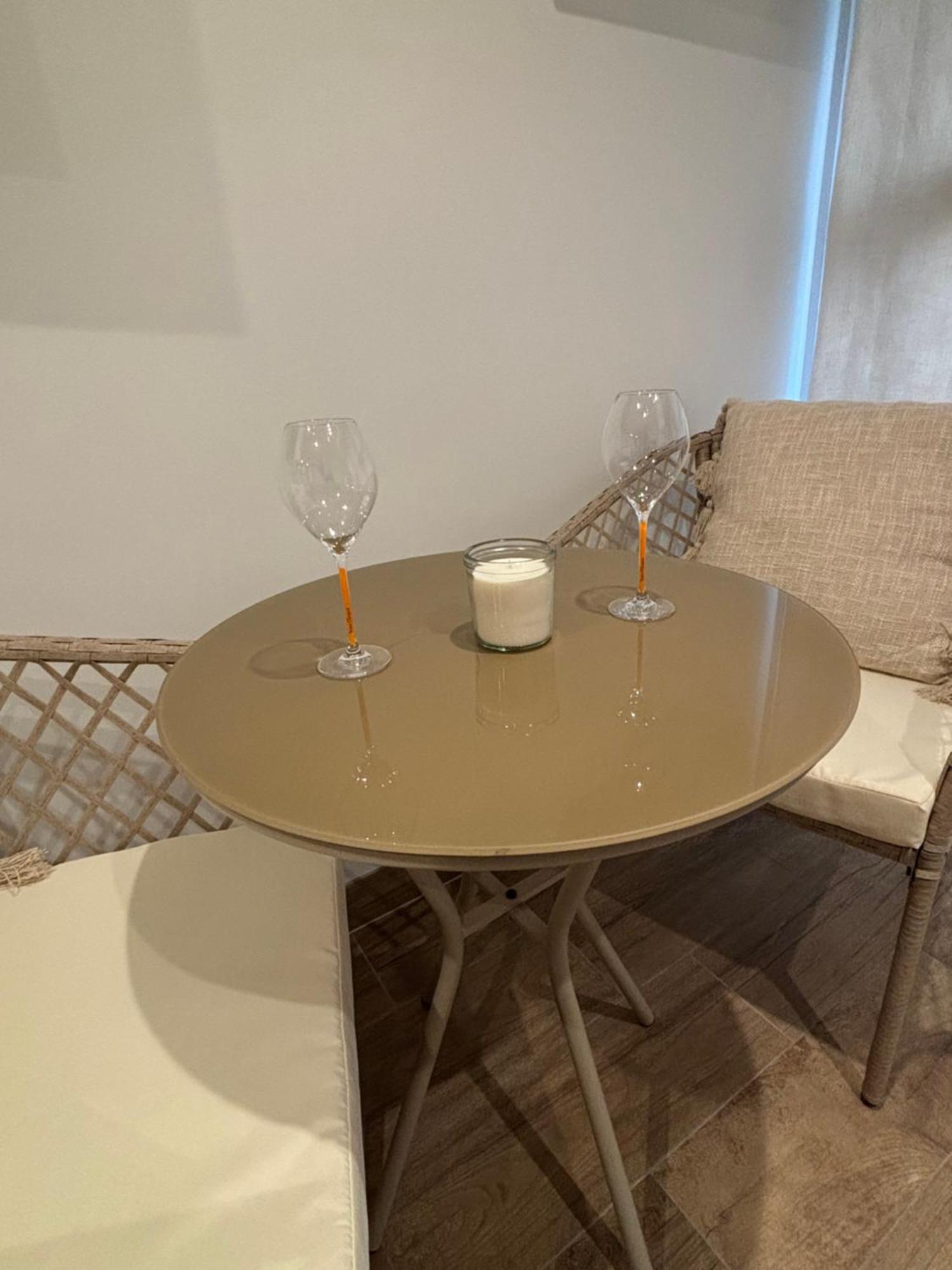 La Ptite Suite De Julie Epernay Bagian luar foto